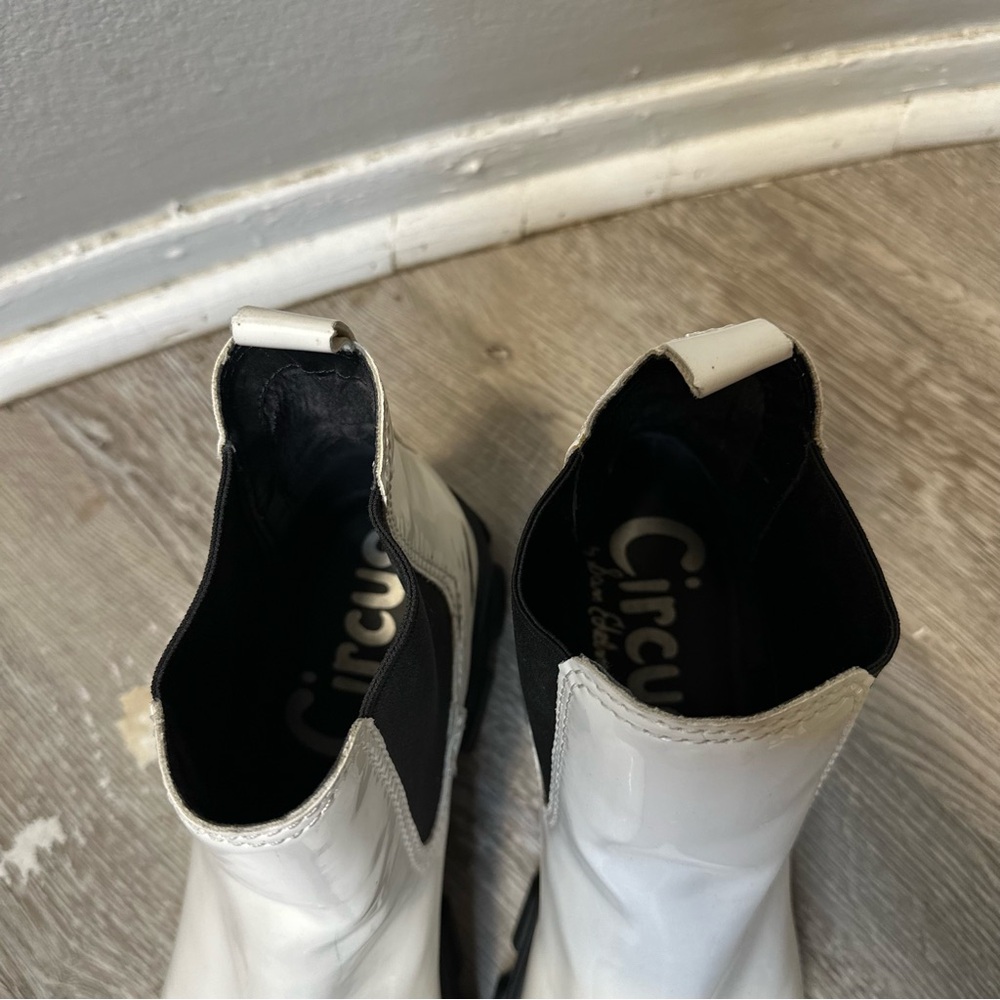 Circus by Sam Edelman White Platform Boots - Picture 2 of 7
